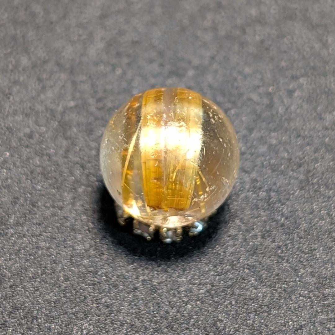 一点物【迫力満点】ゴールド タイチンルチル 10ミリ 貫通穴あり お守り石