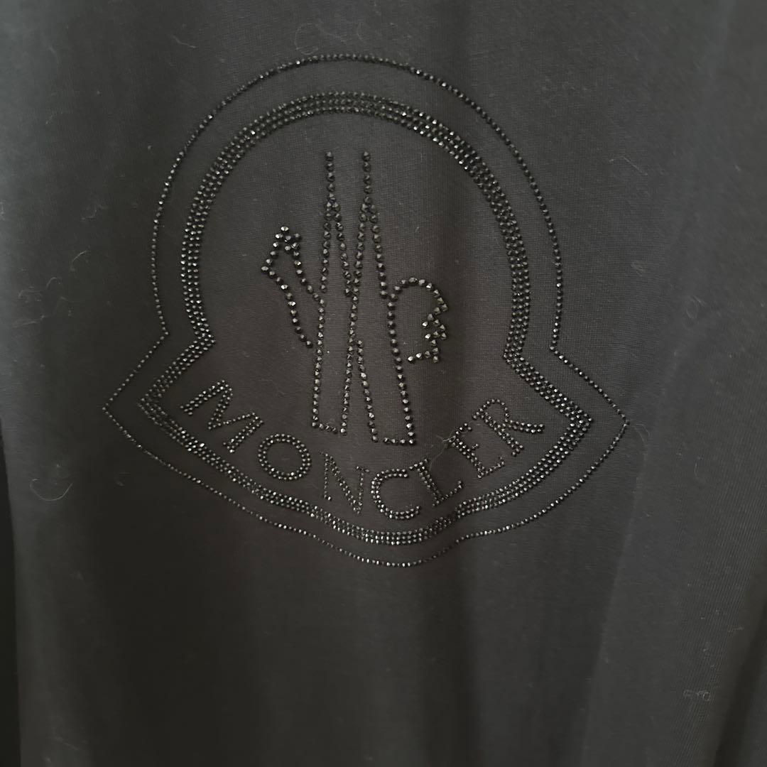 モンクレール ホワイト フード付きダウンジャケット