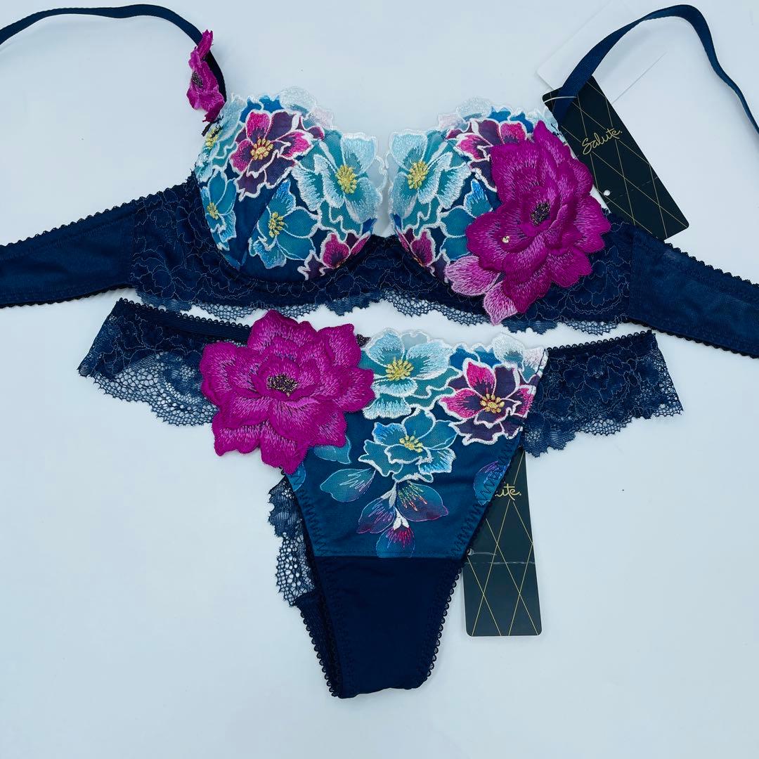 サルート/日本の花嫁　C65＆MソングショーKO　03