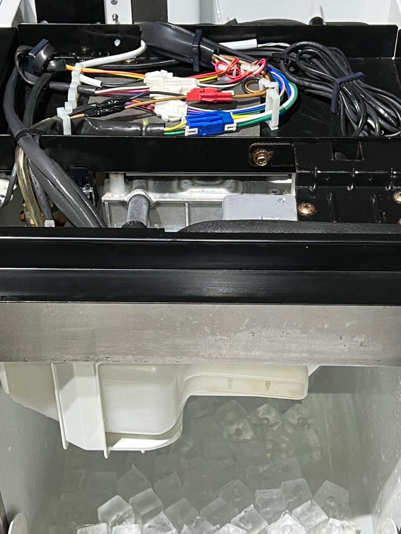 ダイワ　DRI-25LME1　キューブアイスメーカー