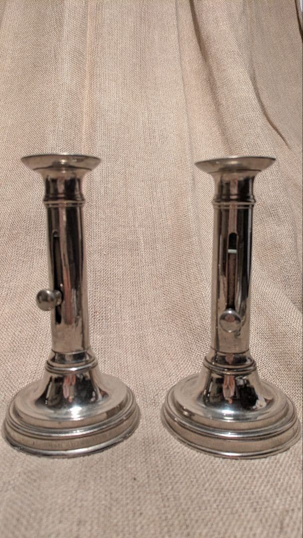 【完動良品】フランスアンティーク 高さ調節可能な蝋燭台 レア銀色2個 25-D