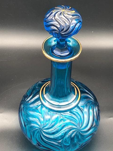 オールドバカラ・紺碧色（アズールブルー）のデキャンタ