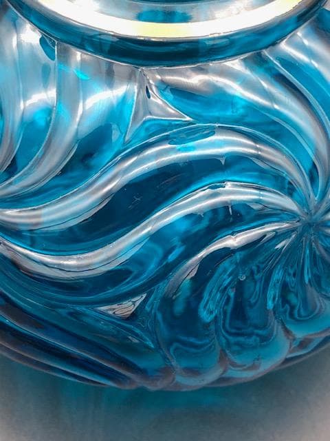 オールドバカラ・紺碧色（アズールブルー）のデキャンタ