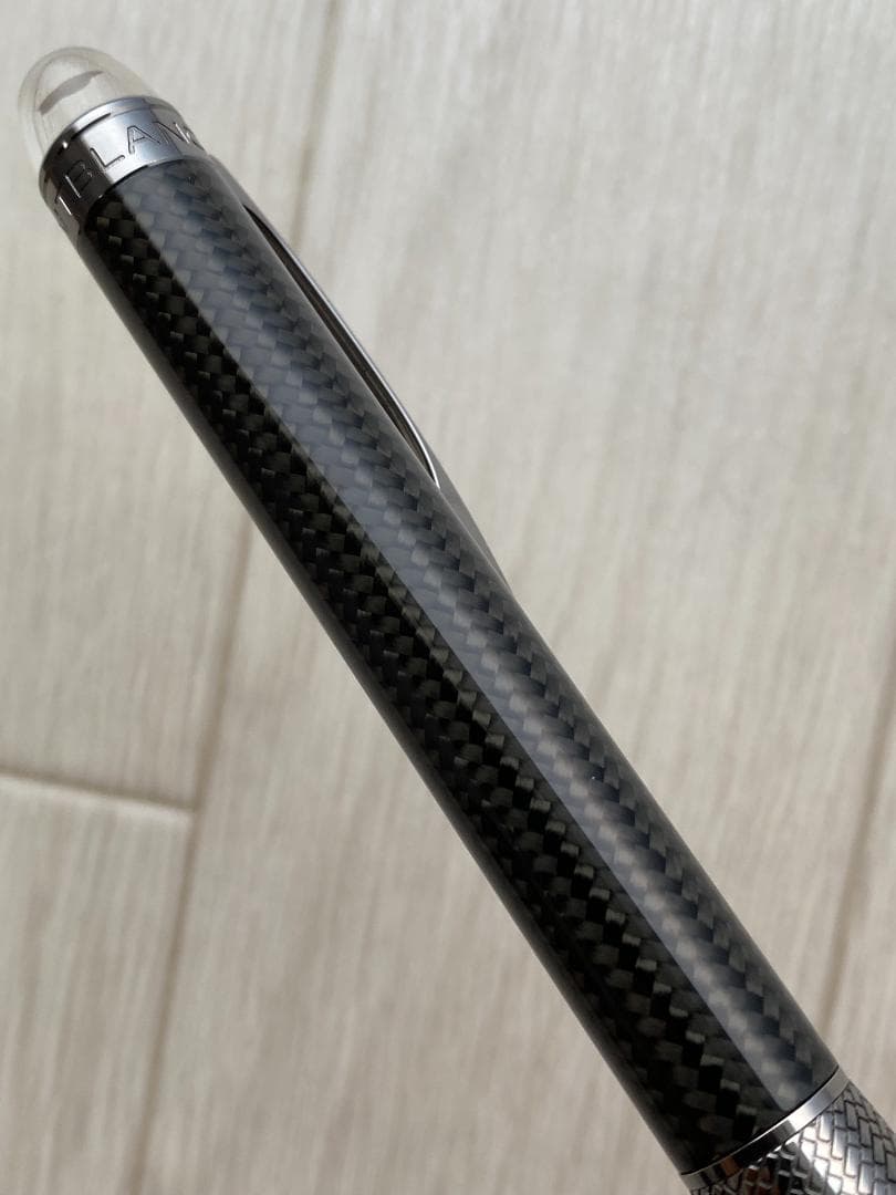 美品 モンブラン モンブラン スターウォーカーアルティメットカーボン ボールペン
