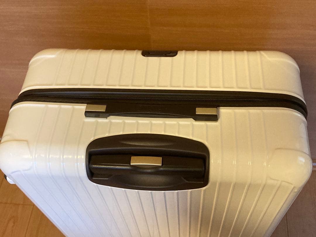 美品　リモワ　82L ハワイ限定ホワイト　RIMOWA　サルサデラックス　4輪