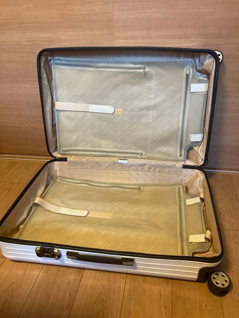 美品　リモワ　82L ハワイ限定ホワイト　RIMOWA　サルサデラックス　4輪