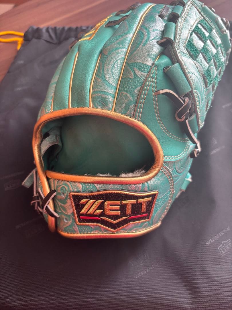 ZETT軟式用グラブ内野手用 源田モデル (マイナビオールスター2023モデル)