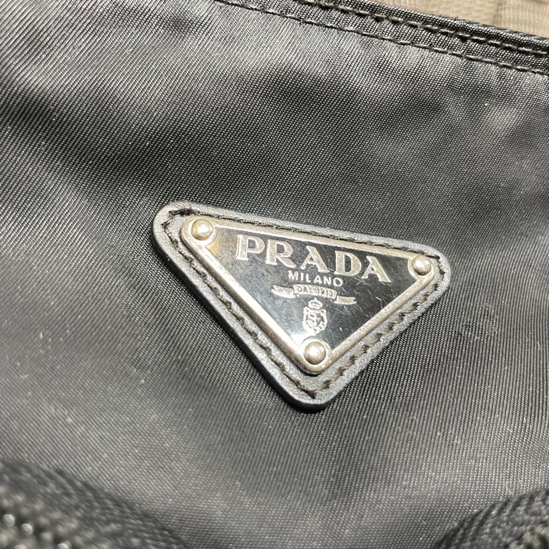 M*I様 PRADA ブラック メッセンジャーバッグ