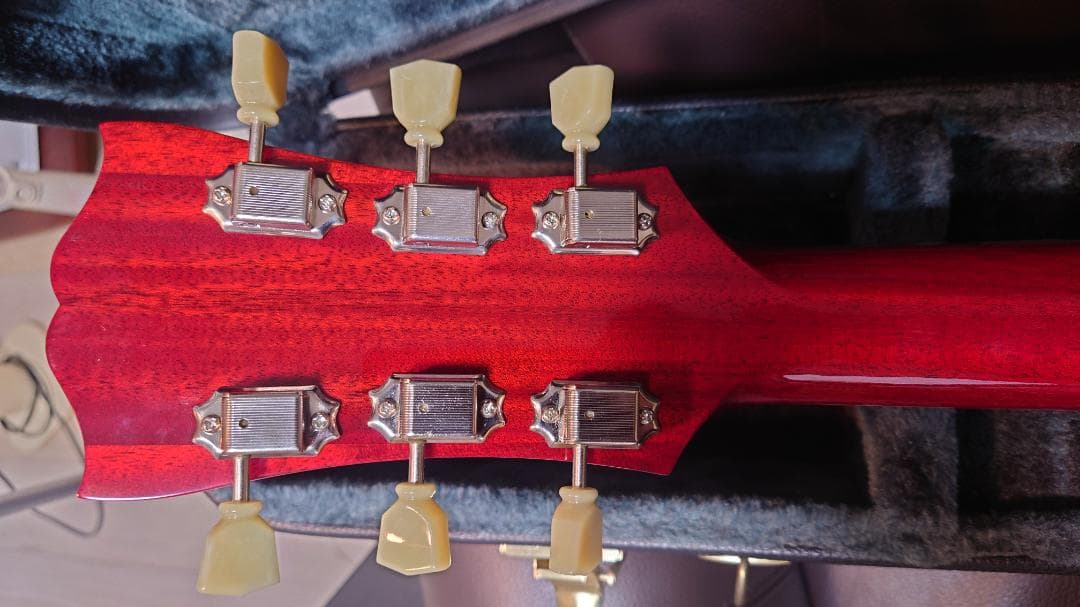 SEVENTYSEVEN　GUITARS EXRUBATO-STD Ⅱ　　日本製