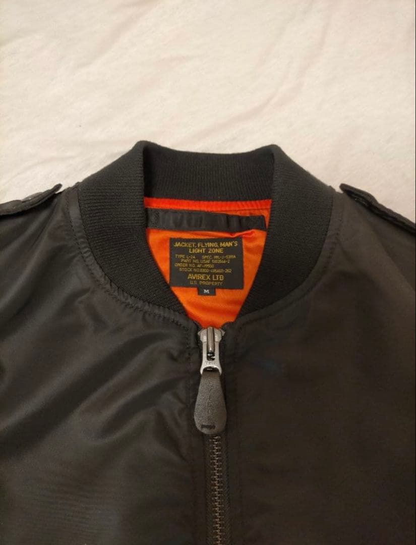 AVIREX ブラック MA-1 フライトジャケット