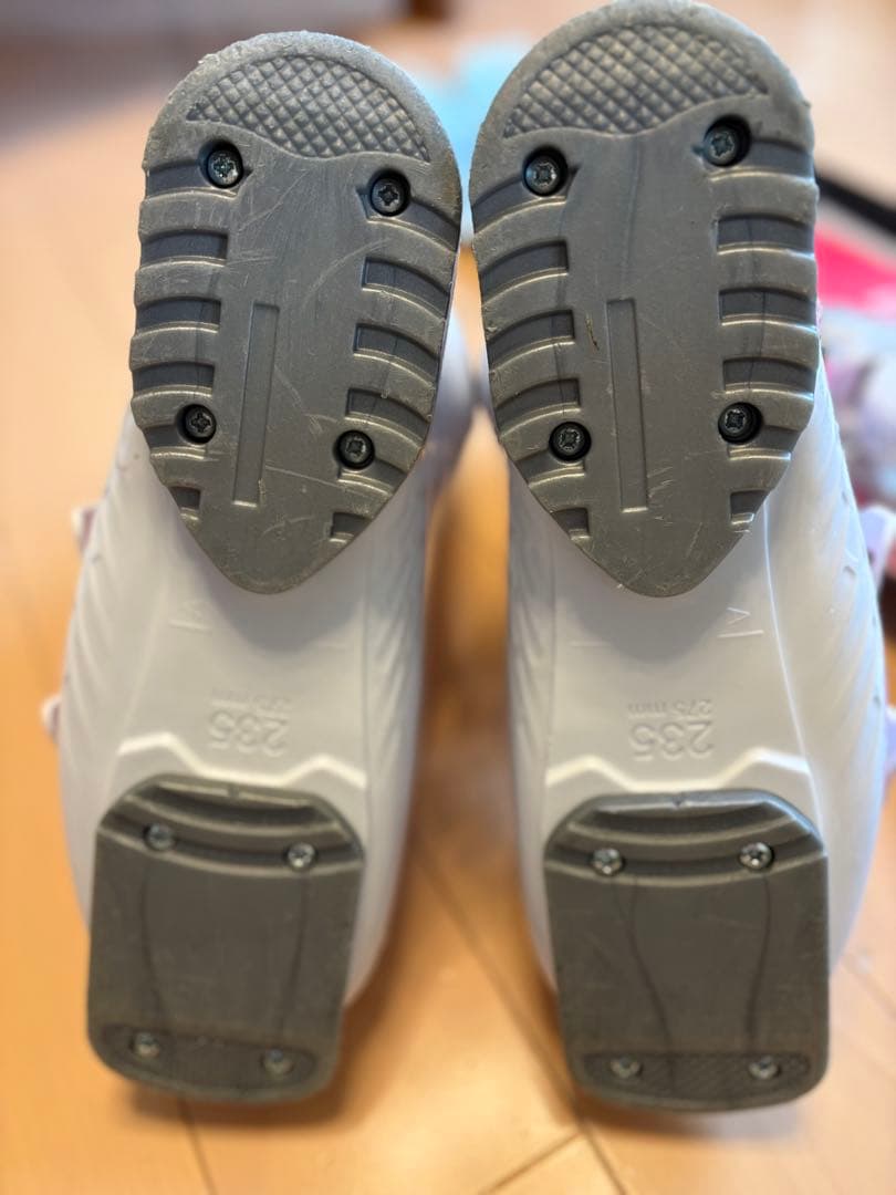 HEADスキー板137㌢　Rossi靴23.5 ストック100㌢のセット