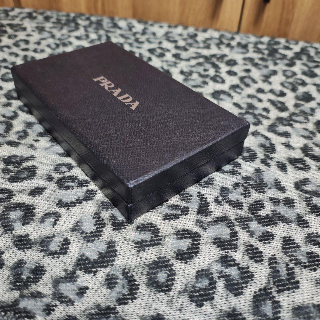 希少！PRADA 迷彩柄 ケース チェーン付き　美品