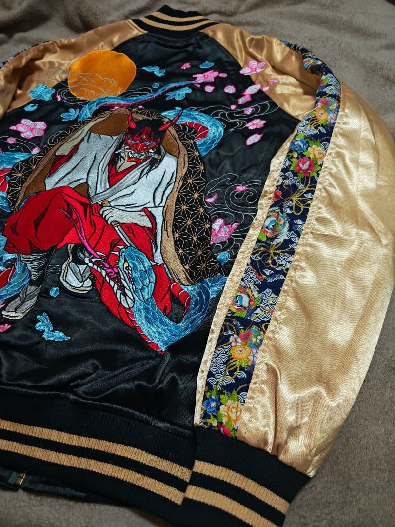 ROGUES スカジャン 未使用近い 日本 刺繍鬼 サテン unisex