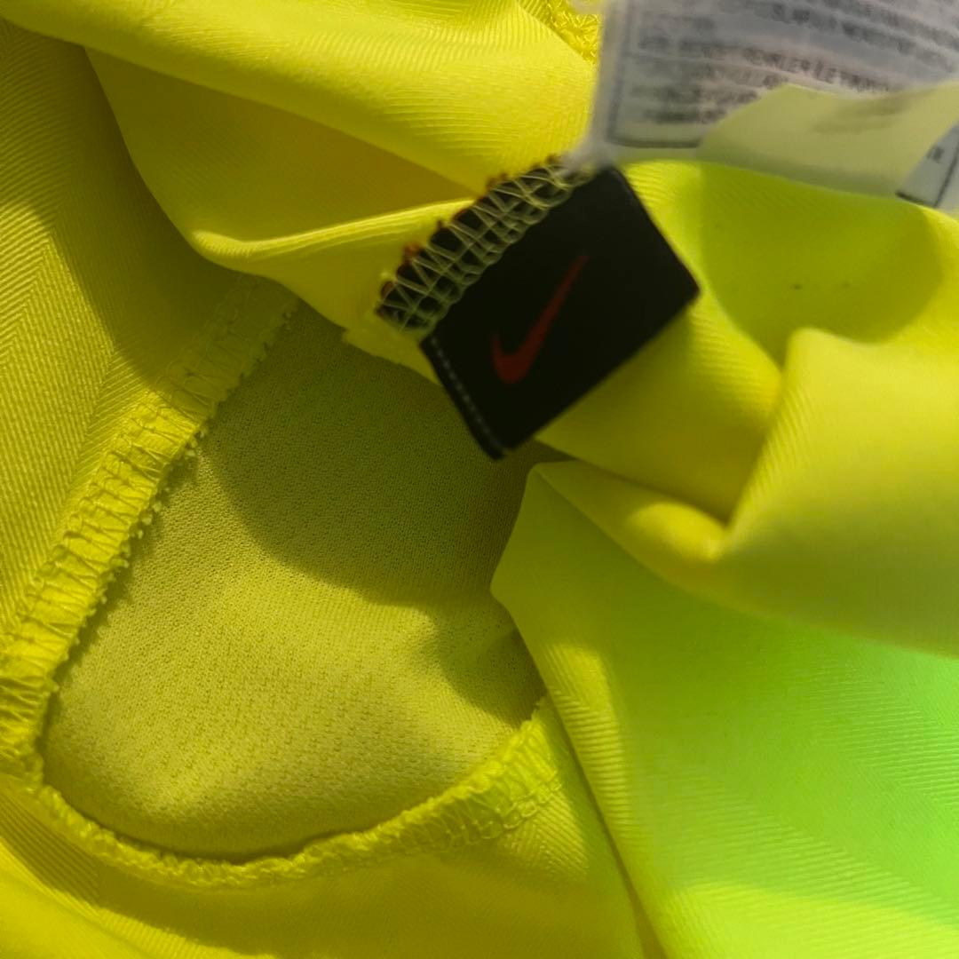 【極希少品】05/06 FCバルセロナNo.30リオネル・メッシAWAY