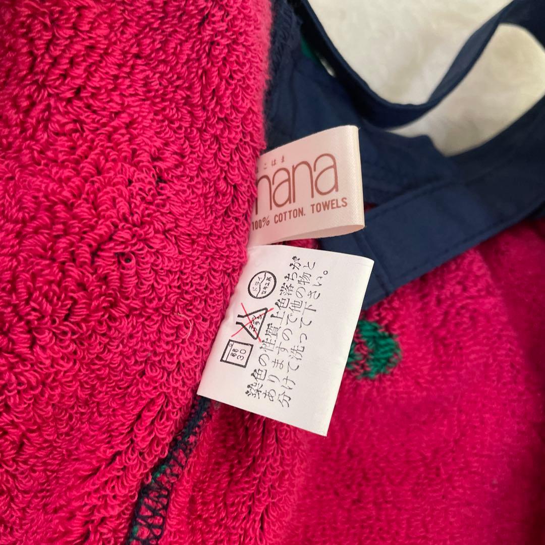 横浜nana タオル地エプロン 新品未使用　グリーンx赤　リボン柄