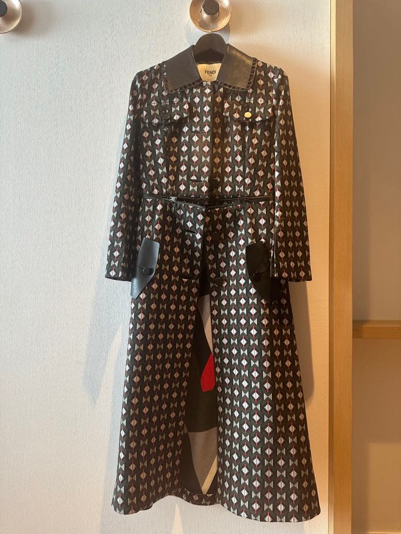 l*o様 【FENDI極美品】Sサイズ/ウエスト切り替え2WAYロングコート 即