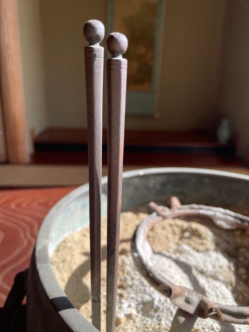 美品　骨董品　100年前　鉄製 火鉢 2個セット　直径30センチ