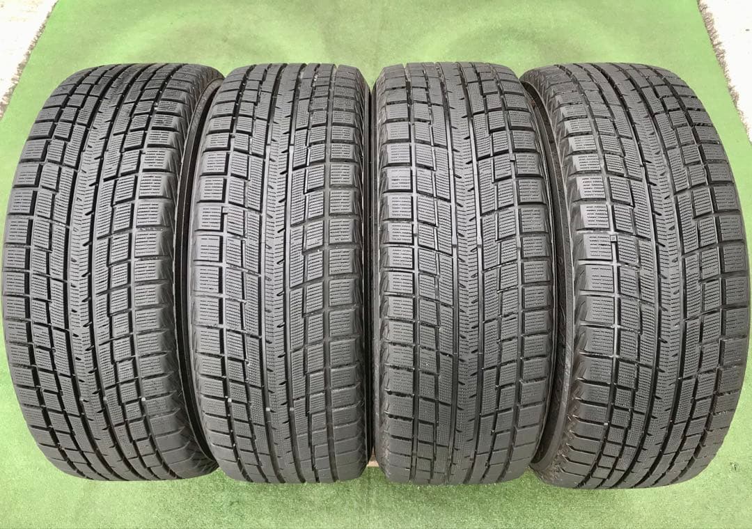215/55 R17 94T YOKOHAMAスタッドレスタイヤ2024年