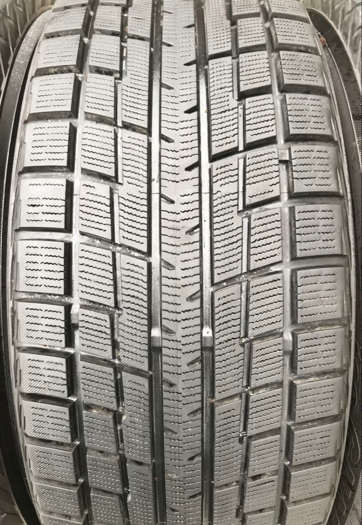 215/55 R17 94T YOKOHAMAスタッドレスタイヤ2024年