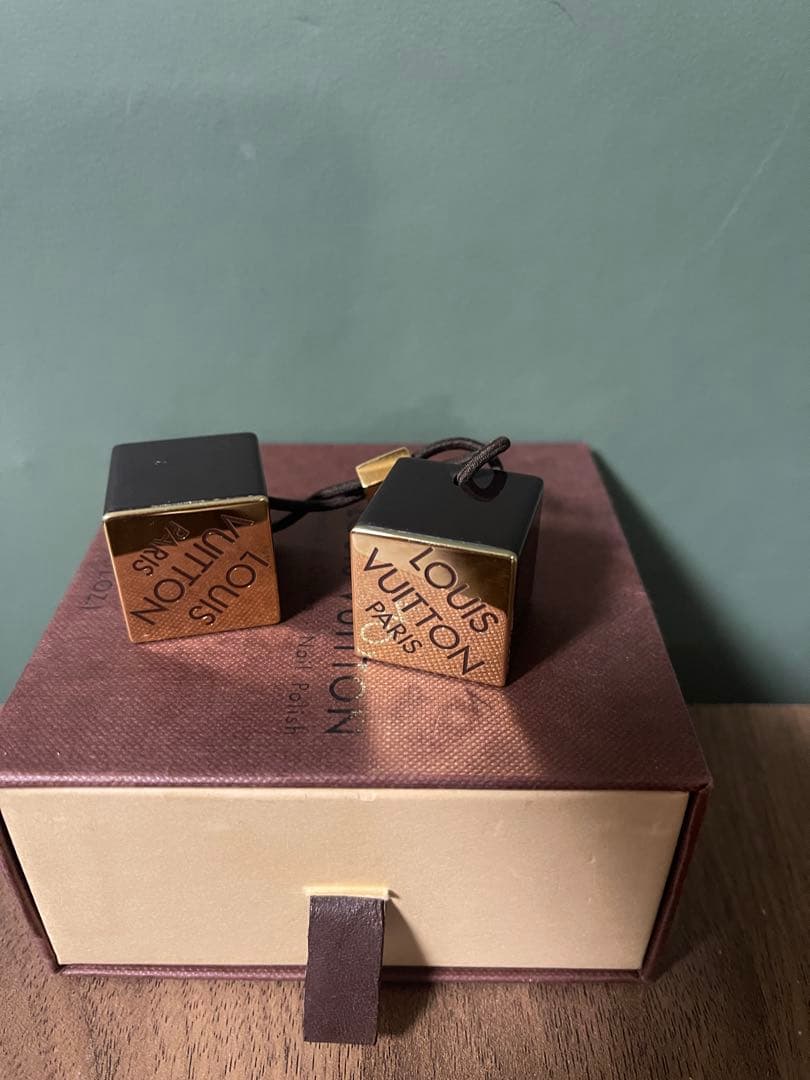 LOUIS VUITTON ルイヴィトン　キューブ　ヘアゴム