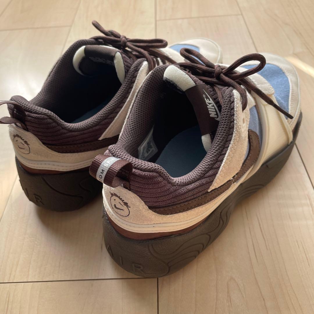 Travis Scott × Nike Zoom Field Jaxx 26cm