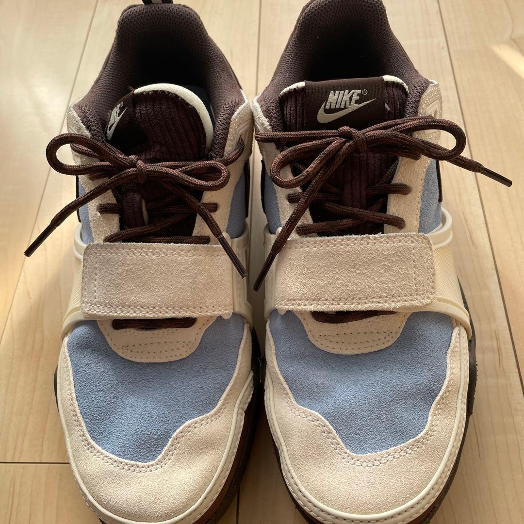 Travis Scott × Nike Zoom Field Jaxx 26cm