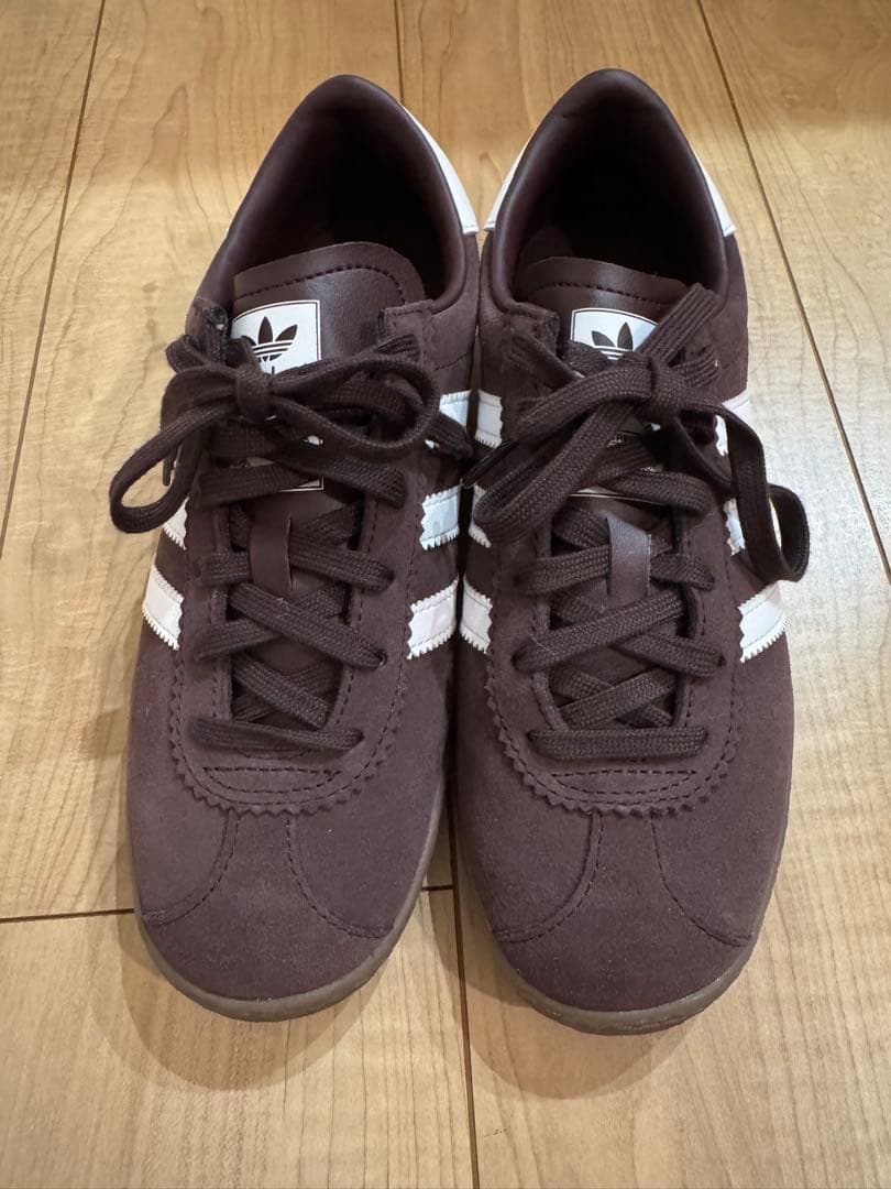 ADIDAS アディダス STADT シュタット JR9553 25センチ