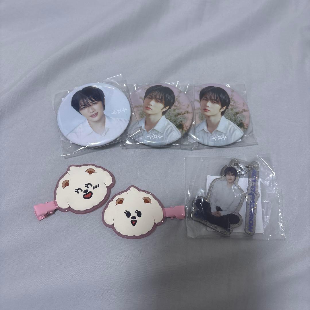 txt ボムギュ バムグッ カプセルトイ キーホルダー 缶バッジ ヘアクリップ