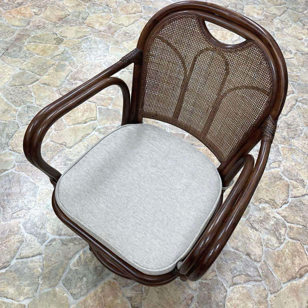 回転椅子　籐　ラタン　360度　アームチェア　ニトリ　リラックスチェア