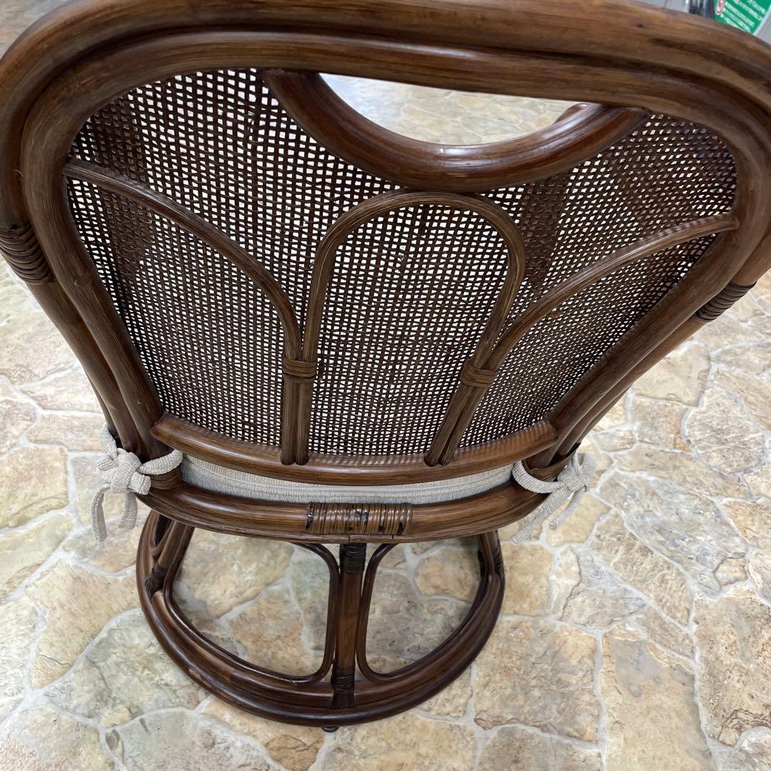 回転椅子　籐　ラタン　360度　アームチェア　ニトリ　リラックスチェア