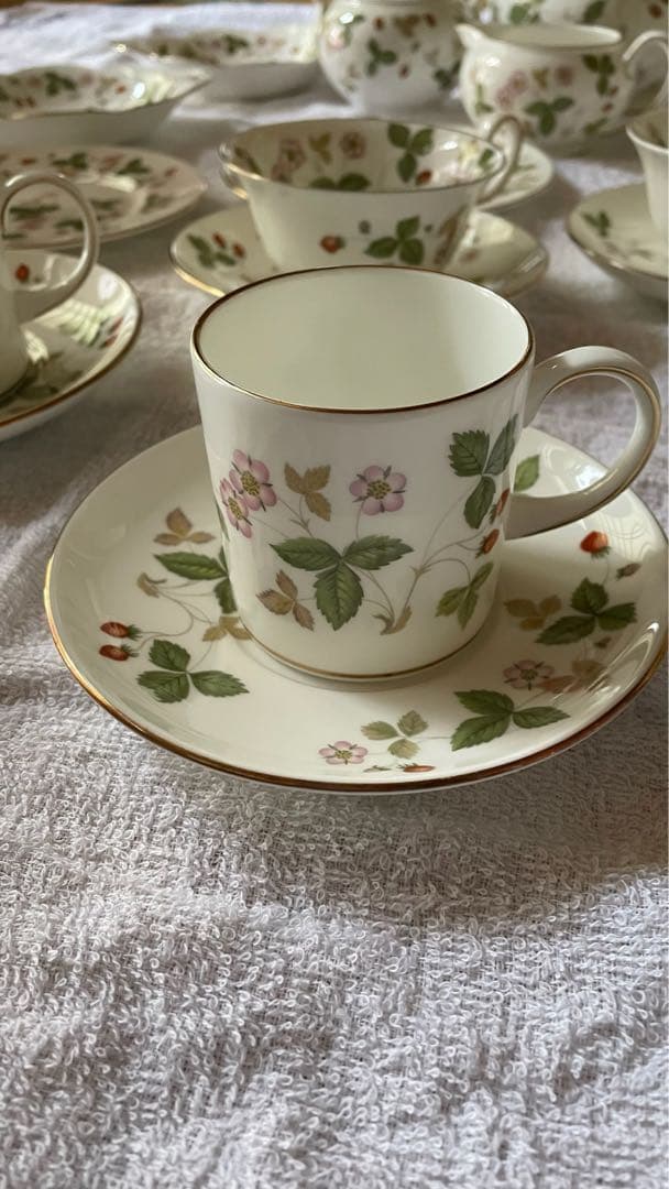  ウェッジウッド ワイルドストロベリー