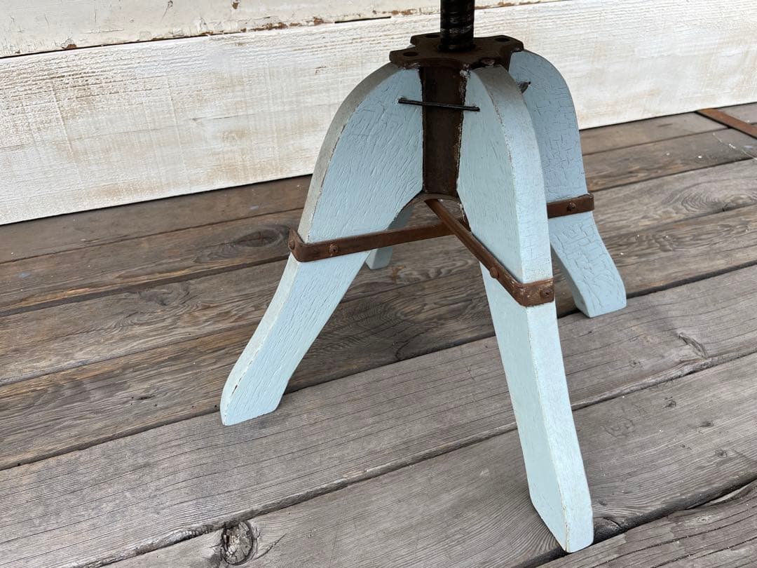 古い回転椅子　ブルーシャビーシック　アンティークヴィンテージ家具レトロ古道具