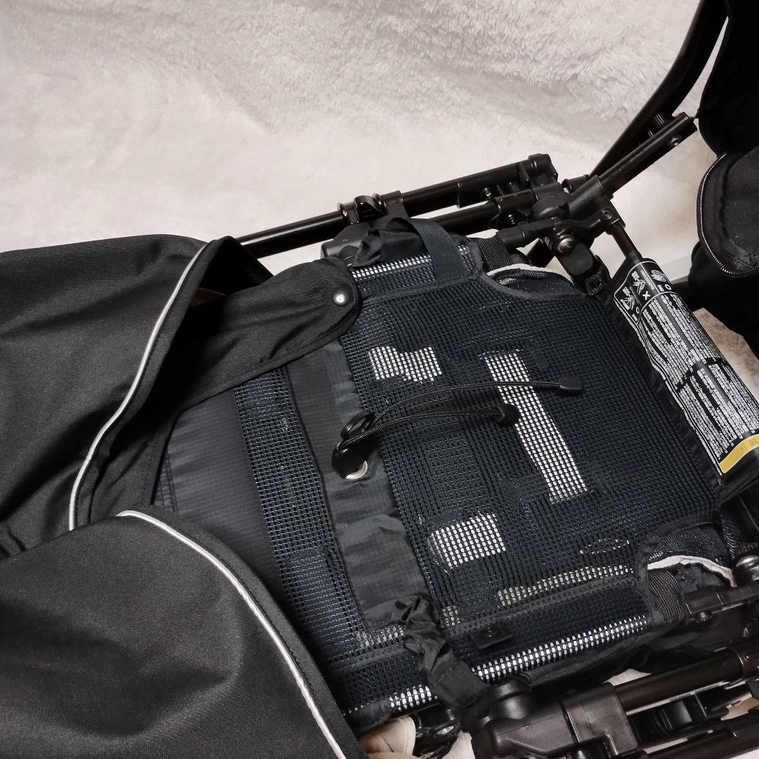 送料込み✨️コンビ アンブレッタ 4キャス プレミアム エッグショック ＵＪ