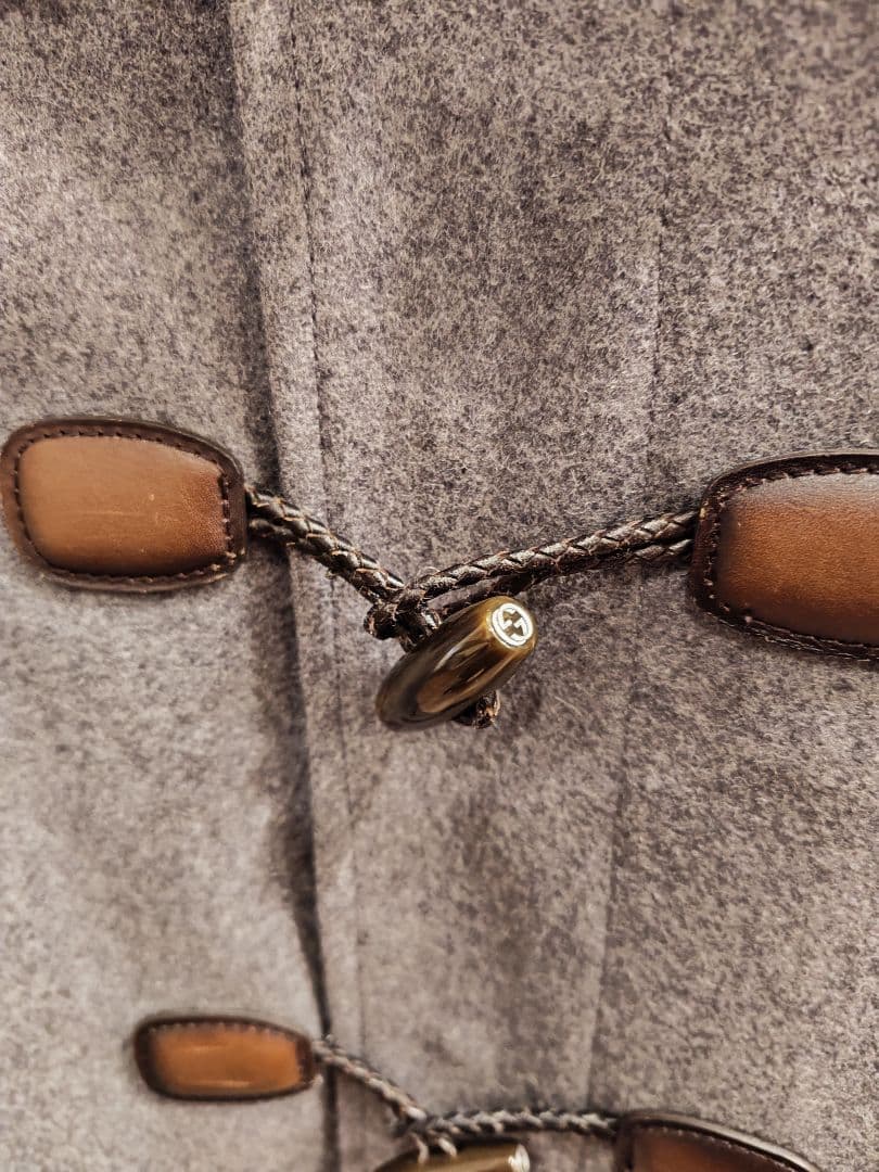 グッチチルドレンダッフルコート　10歳サイズ