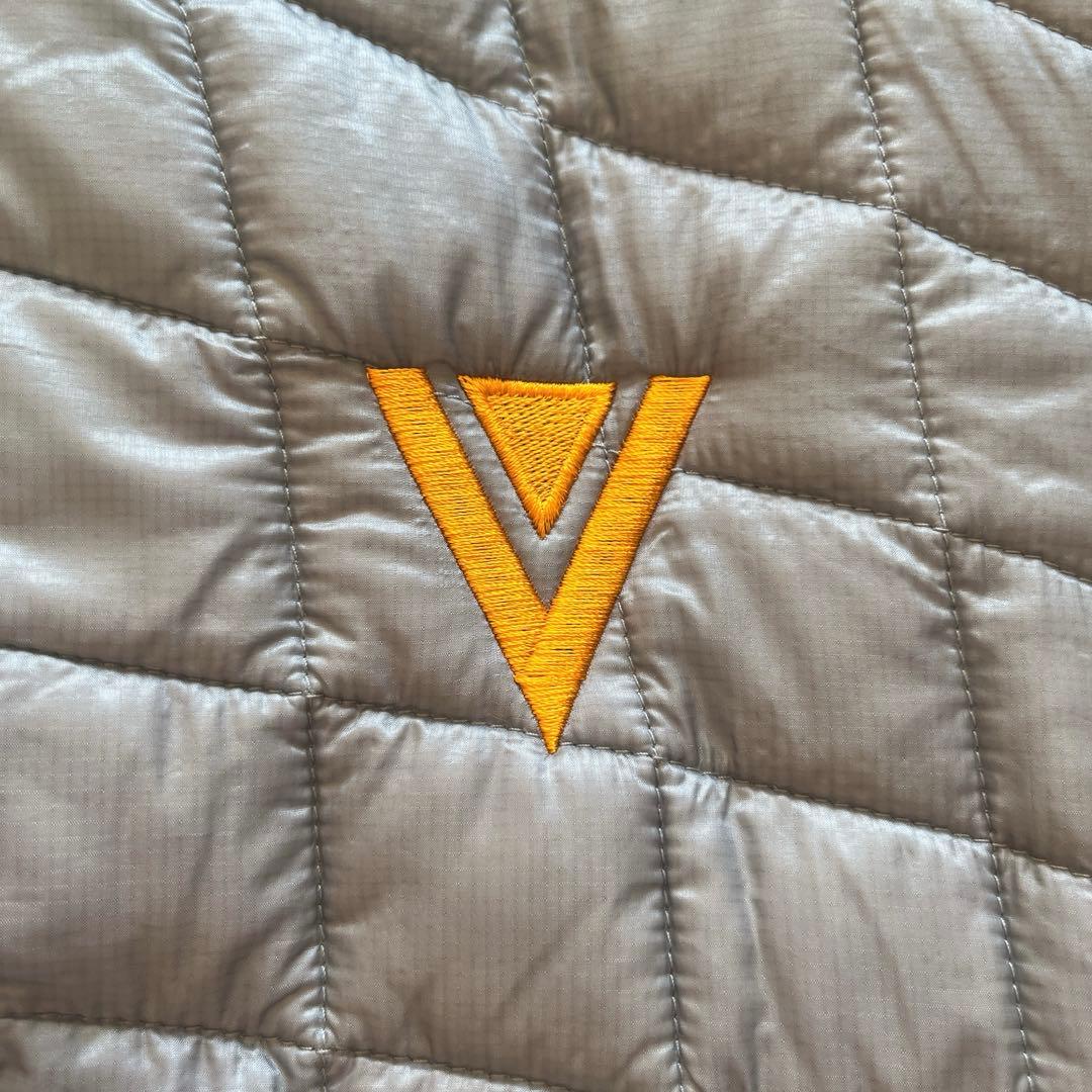 ノースフェイス　新品タグ付き　ダウン　キルティング　グレー