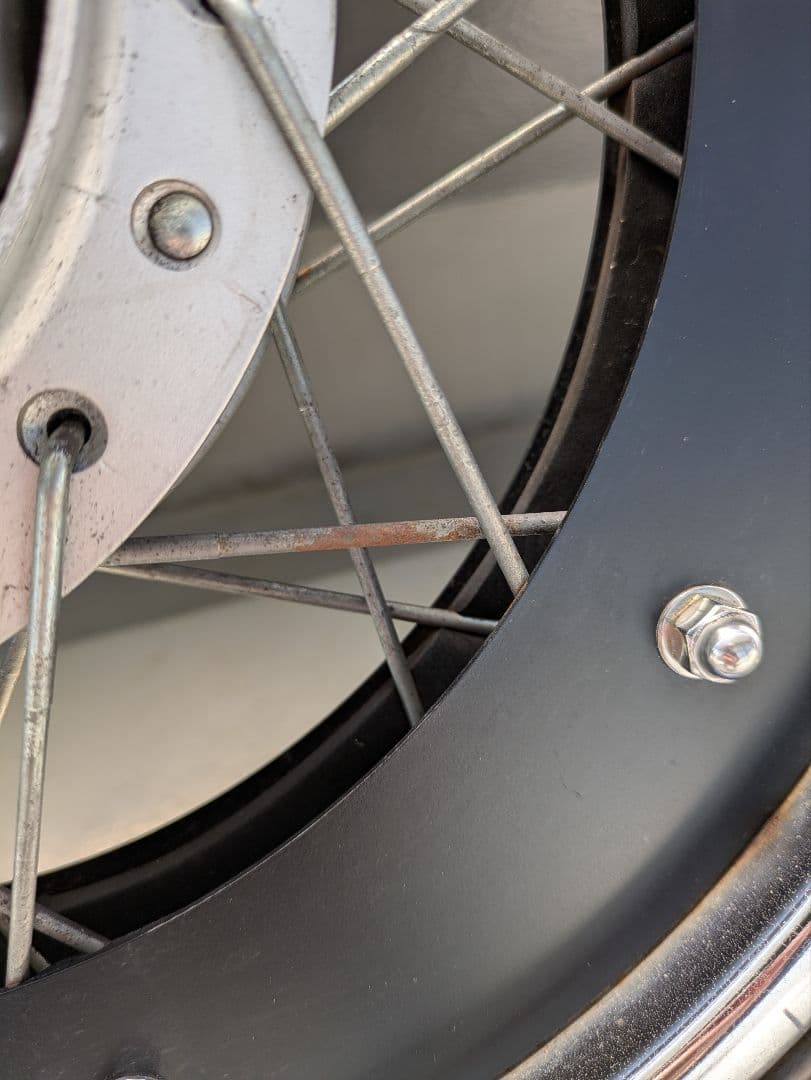 リトルカブAA01 純正リアホイール タイヤ、ホイールカバー付き！