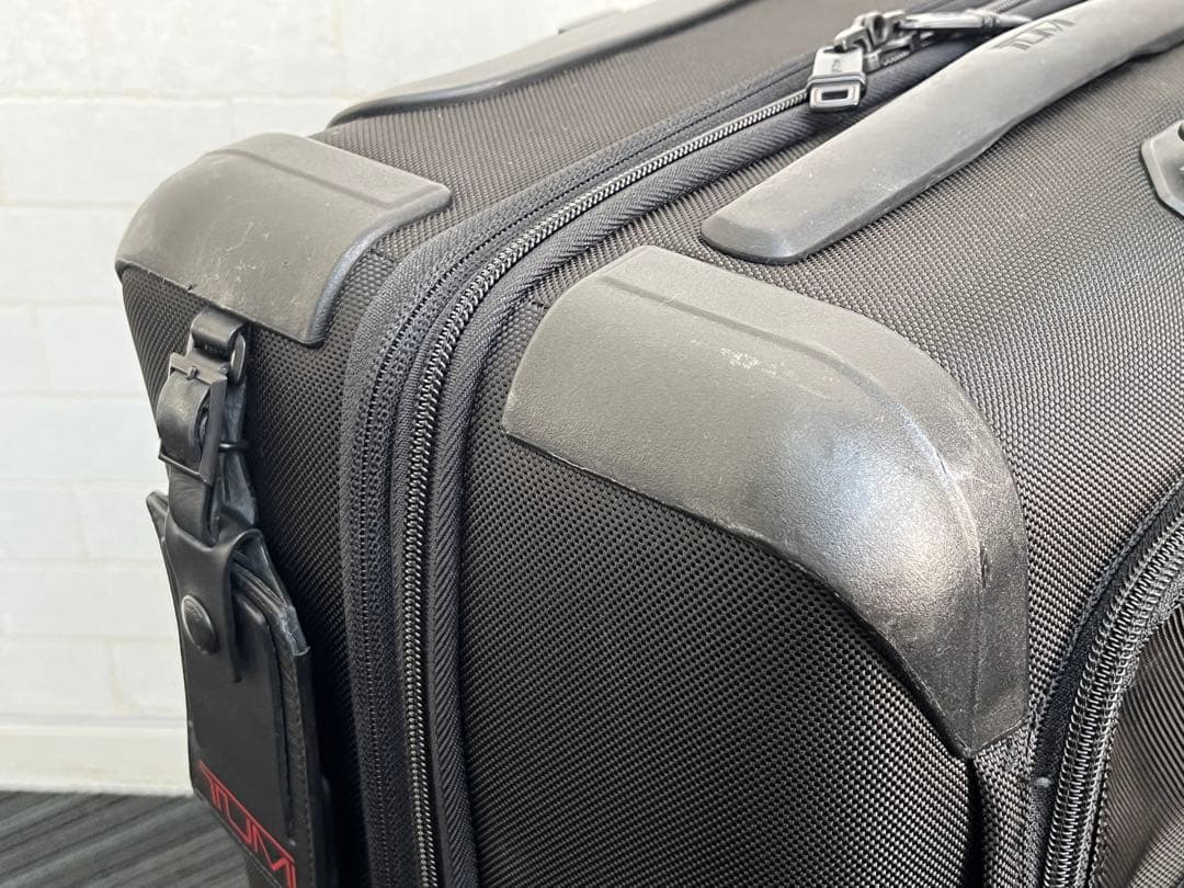 ■正規品■トゥミ ALPHA2 22060D2 キャリーケース TSA 黒