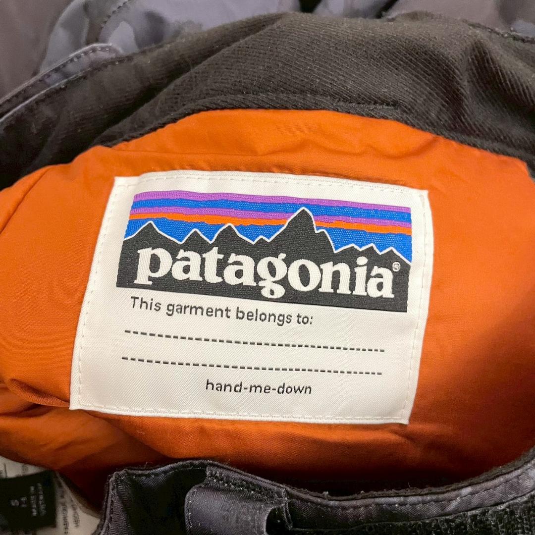 『patagonia』キッズスノーショットパンツ　スキーウェア　迷彩　130相当