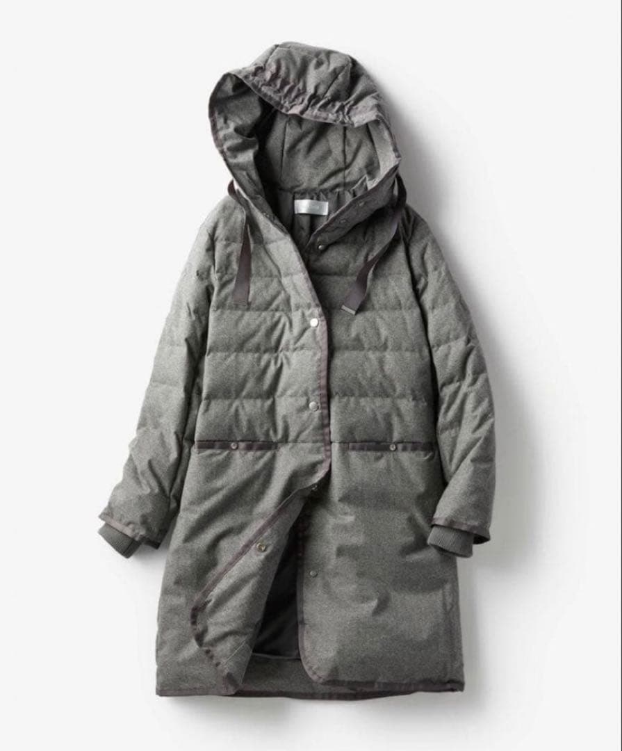 ドゥクラッセ 人気商品　グログラン使い フード付ダウンコート XL 大きいサイズ