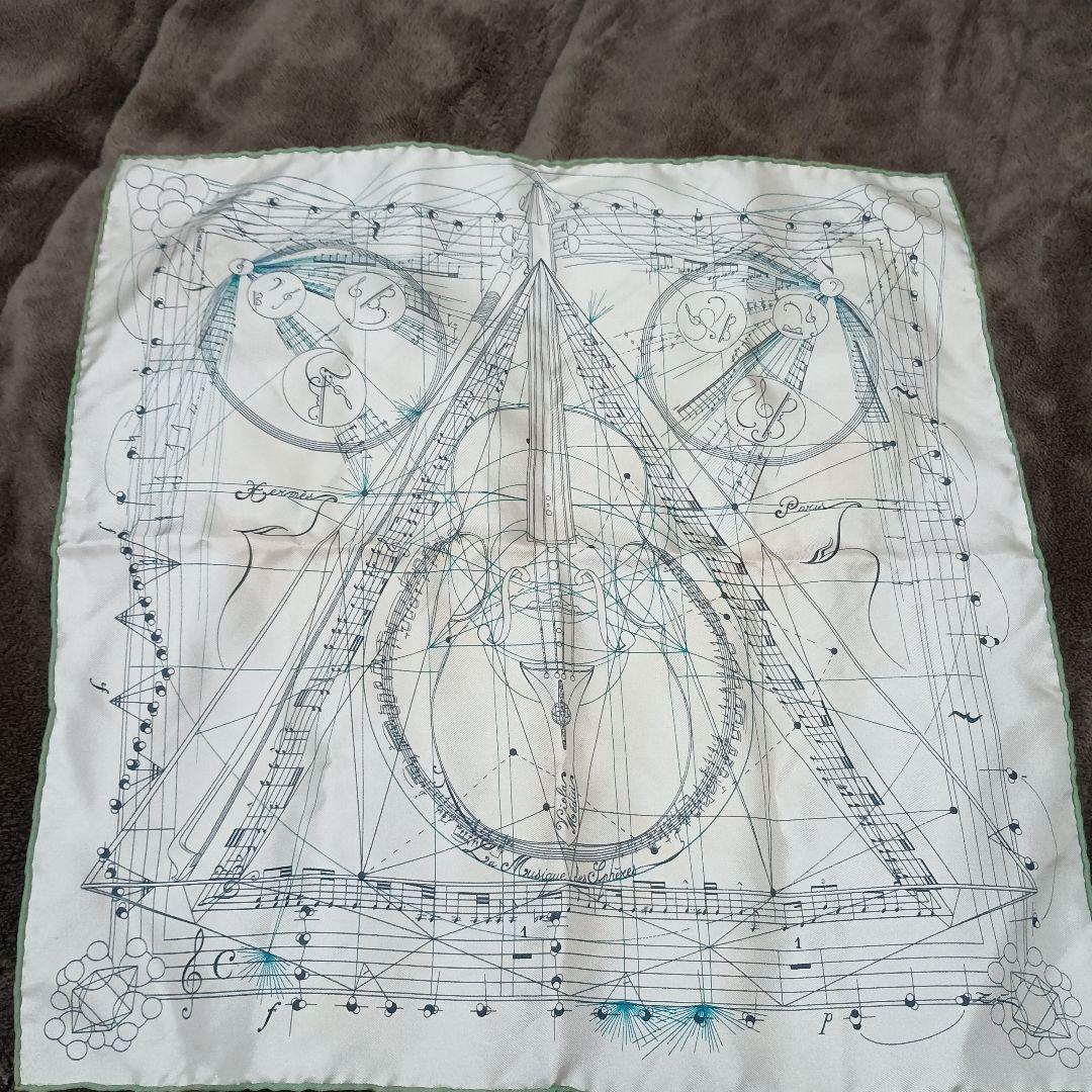 HERMES ガヴロッシュ（カレ）45「球体が奏でる音楽」希少