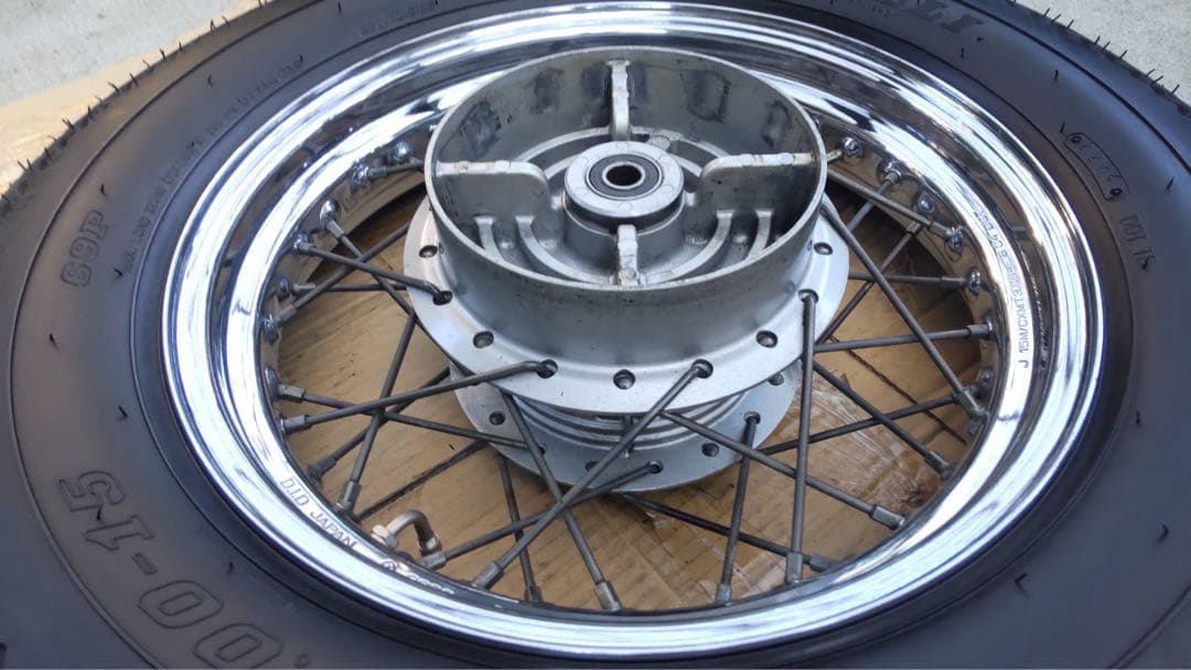 ユナリビンテージタイヤリア15インチ 　ドラッグスター250 ビラーゴ250