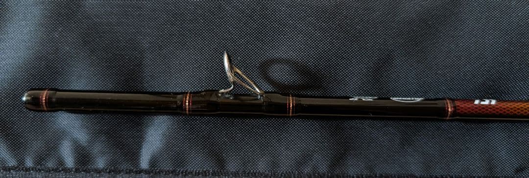 シミにさせて頂きました。 73MH 190　美品