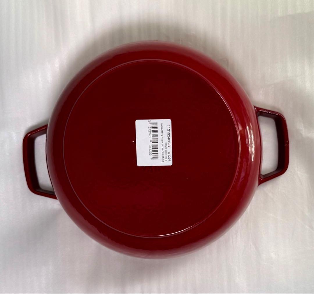 新品☆ストウブ スノークリスタル ココット 24cm レッド クリスマス 限定品