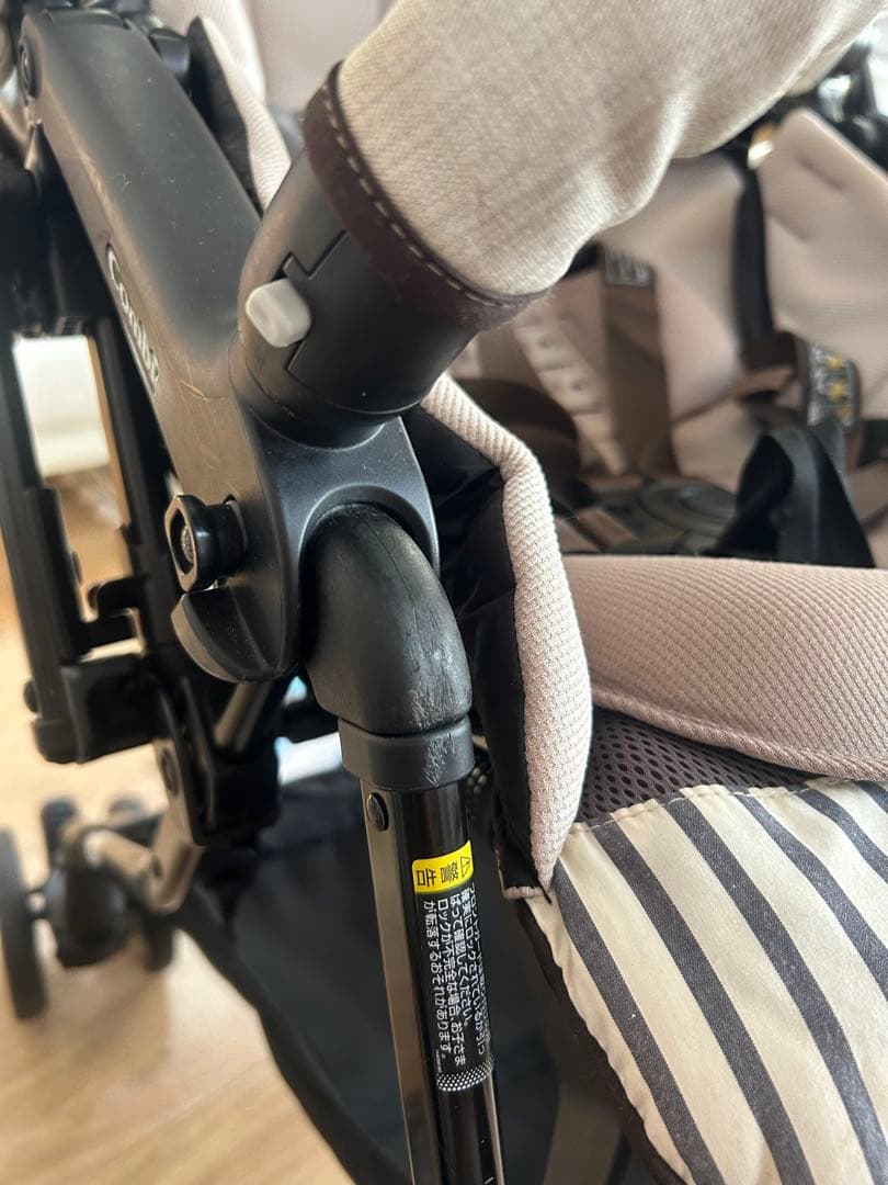 Combi ベビーカー　スゴカル4キャス　ベージュ