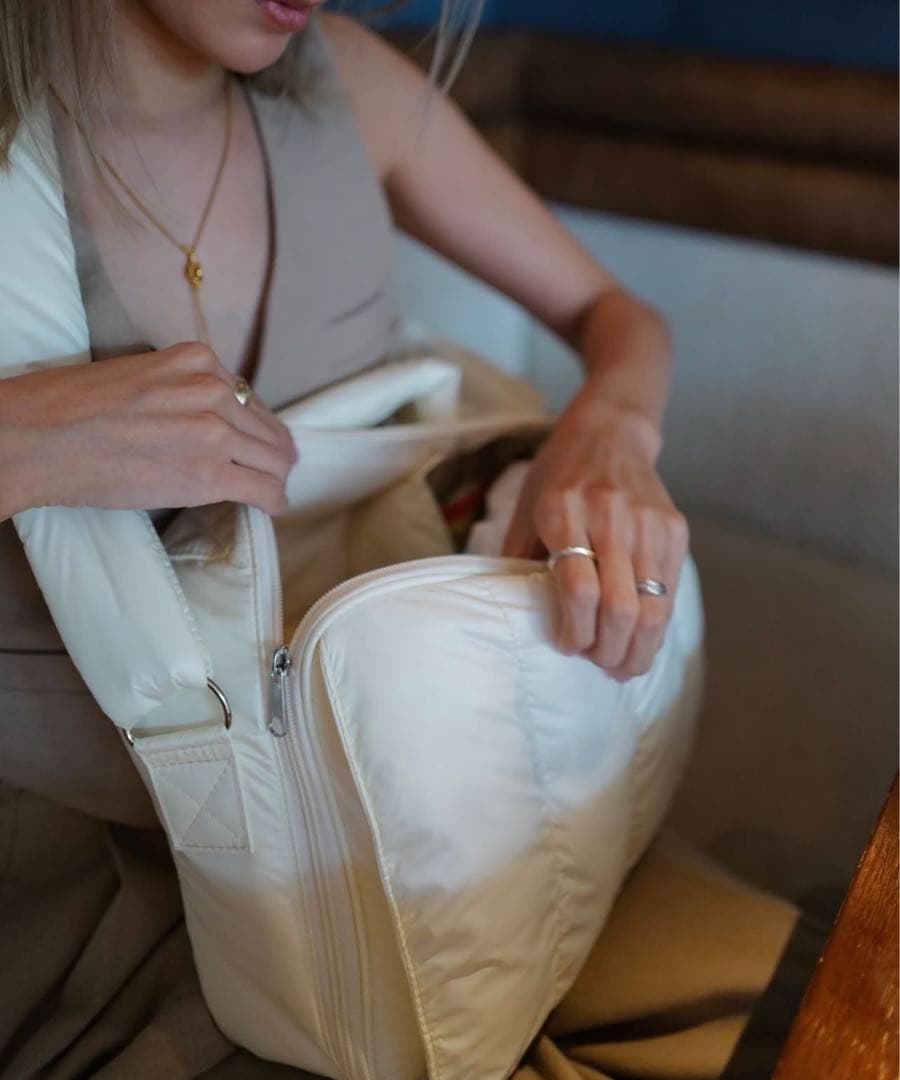 Calin カラン　マザーズバッグ　アイボリー　マグネット式