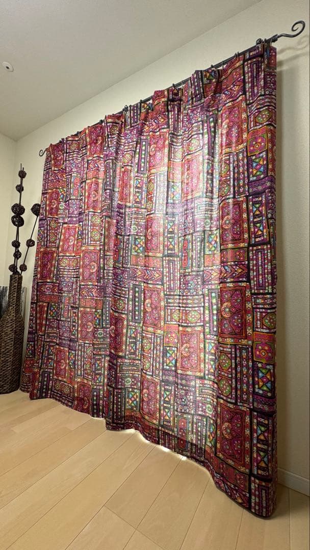 インドボヘミアンカーテン　ロングカーテン　クッションカバー付き