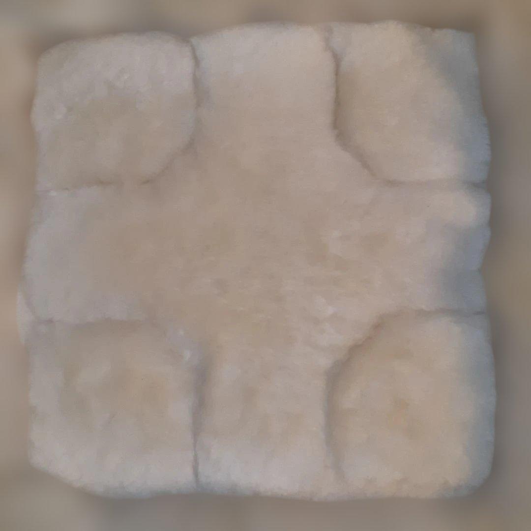 新品 リアルムートン クッション 2枚セット 毛足長厚 アイボリー 羊毛皮自然色