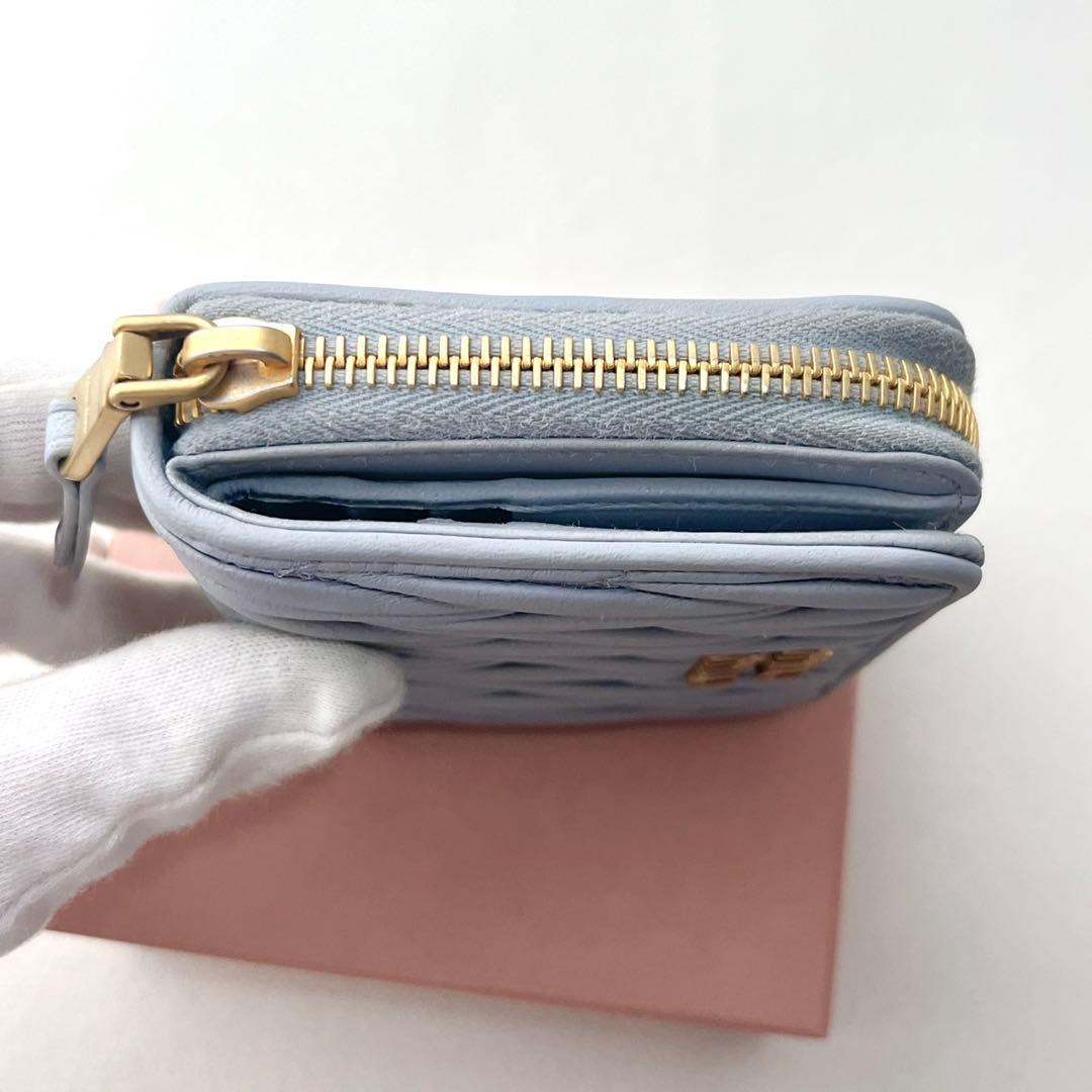 美品 現行 MIUMIU マテラッセ 二つ折り財布 箱付　0203-①