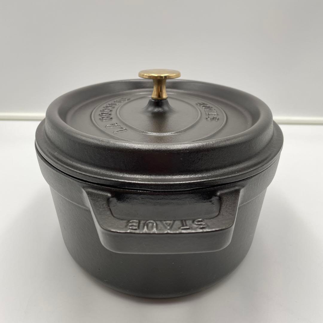 美品　STAUB ピコココット オーバル 27cm ブラック