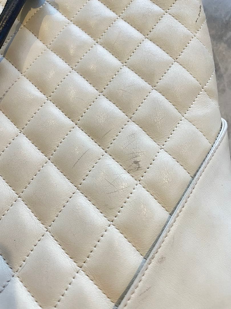 CHANEL シャネル　カンボンライン　パイソントートバッグ　ホワイト